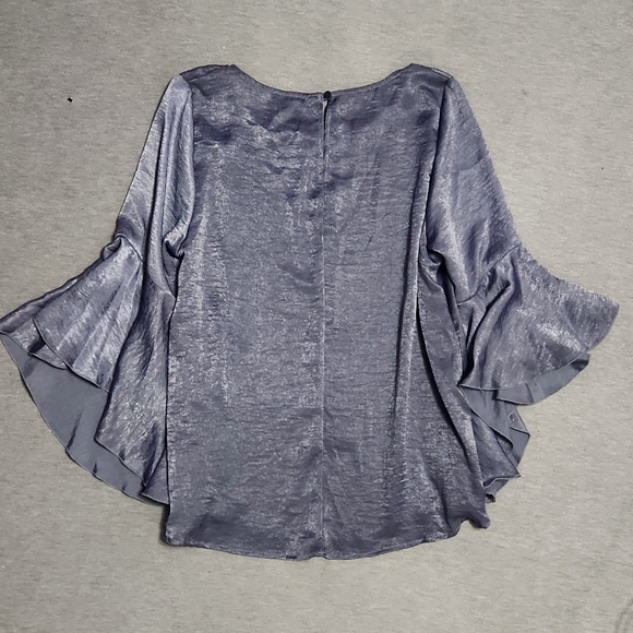 Bobeau Brand Flowy Silver Gray 3/4-Length Bell-Sleeve Blouse Tunic Top Shirt - Picture 6 of 12